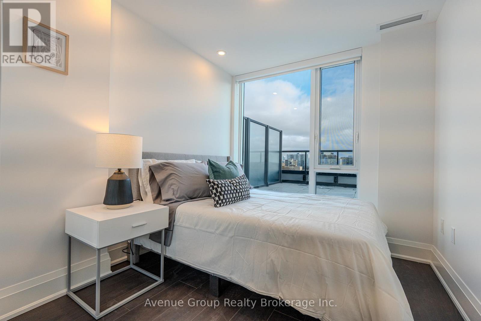 810 - 700 Sheppard Avenue W, Toronto, Ontario  M3H 0G5 - Photo 12 - C12687460