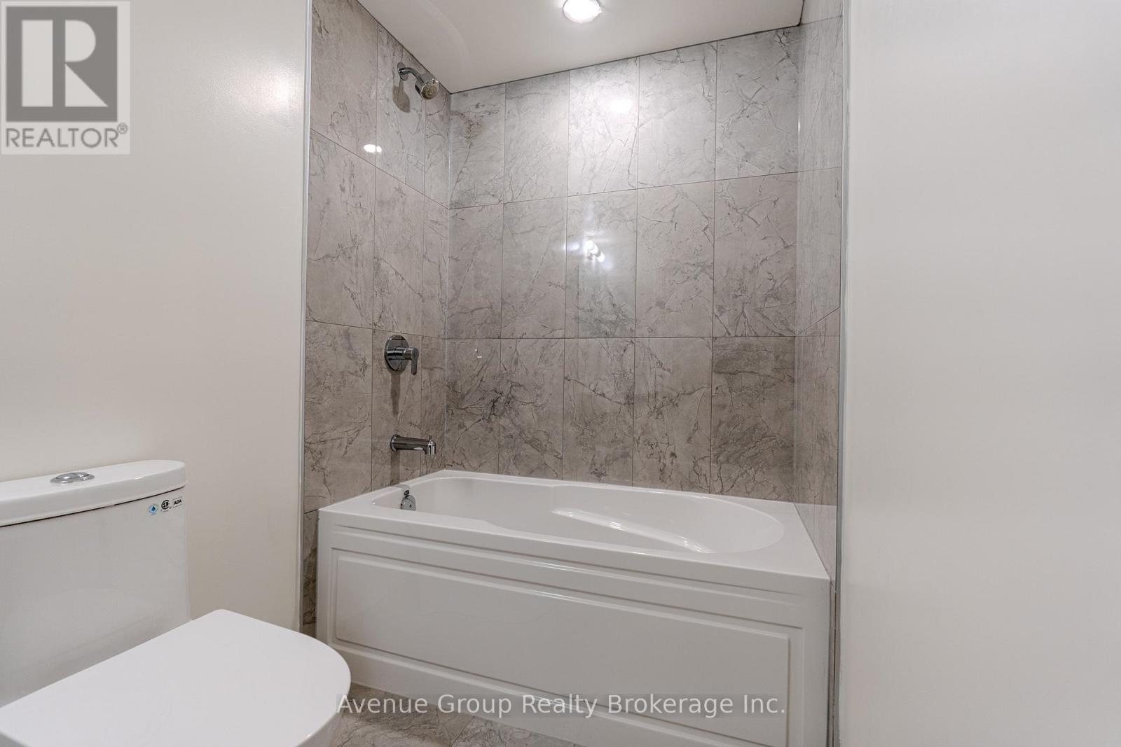 810 - 700 Sheppard Avenue W, Toronto, Ontario  M3H 0G5 - Photo 14 - C12687460