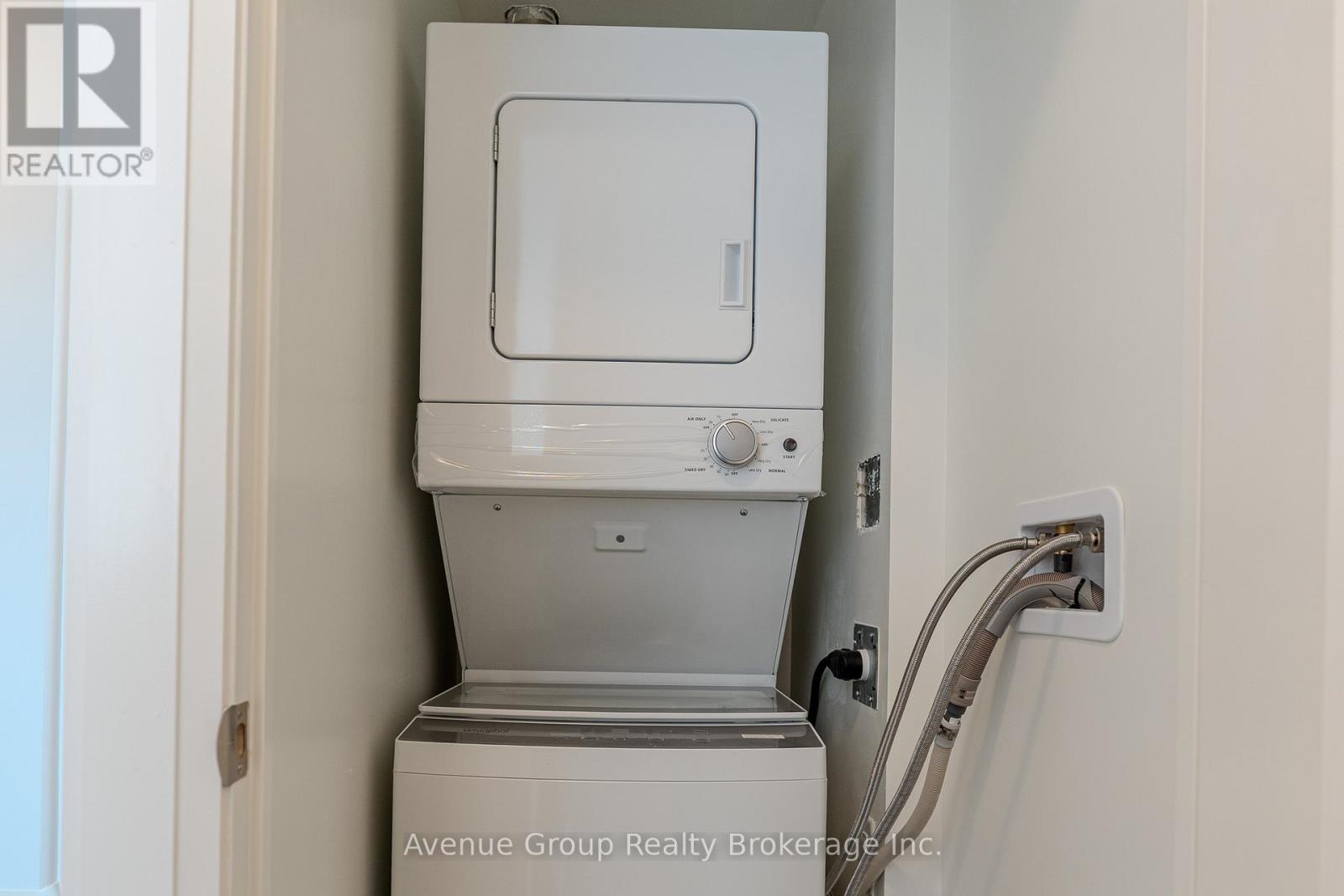 810 - 700 Sheppard Avenue W, Toronto, Ontario  M3H 0G5 - Photo 16 - C12687460