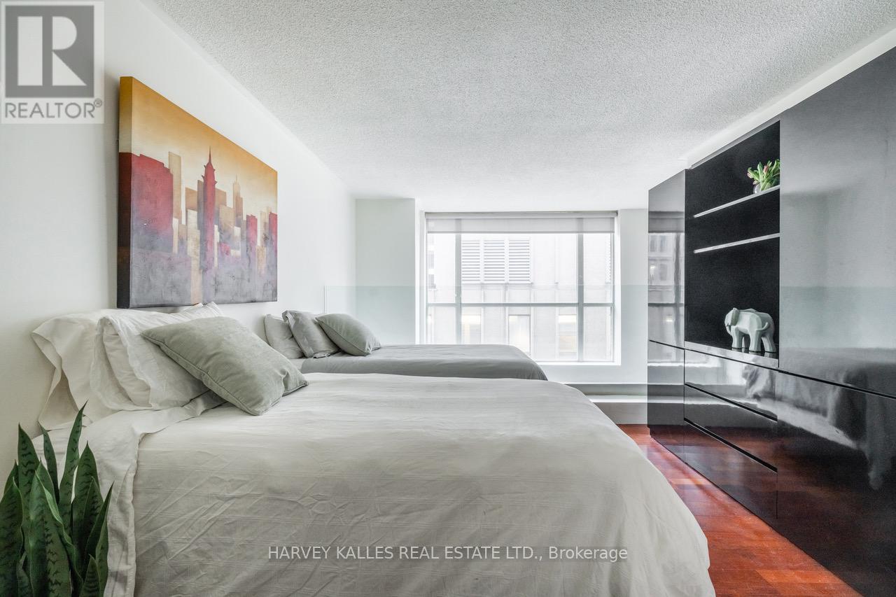 1103 - 80 Cumberland Street, Toronto, Ontario  M5R 3V1 - Photo 14 - C12687490