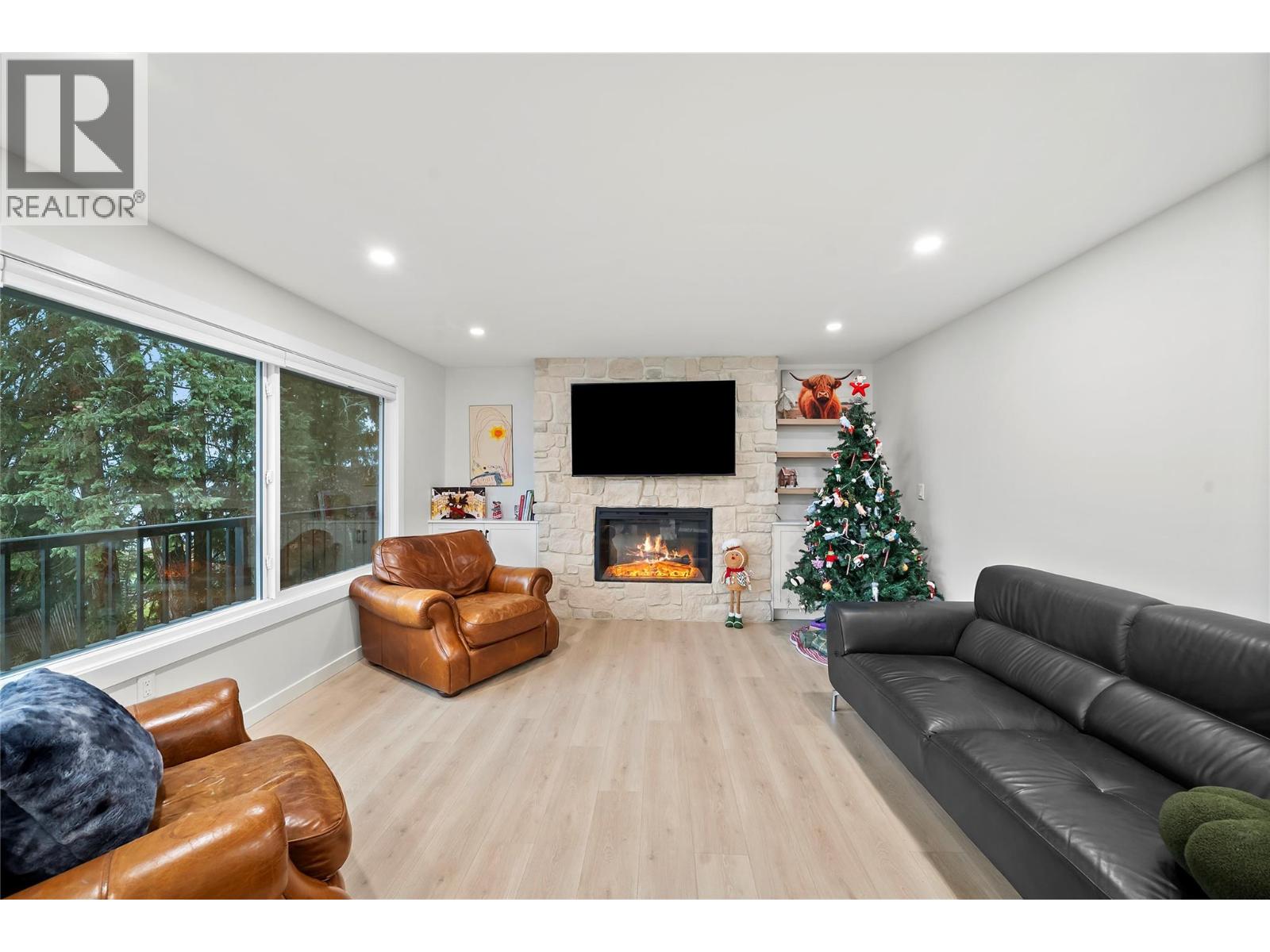 2022 Eagle Bay Road, Blind Bay, British Columbia  V0E 1H1 - Photo 11 - 10370853