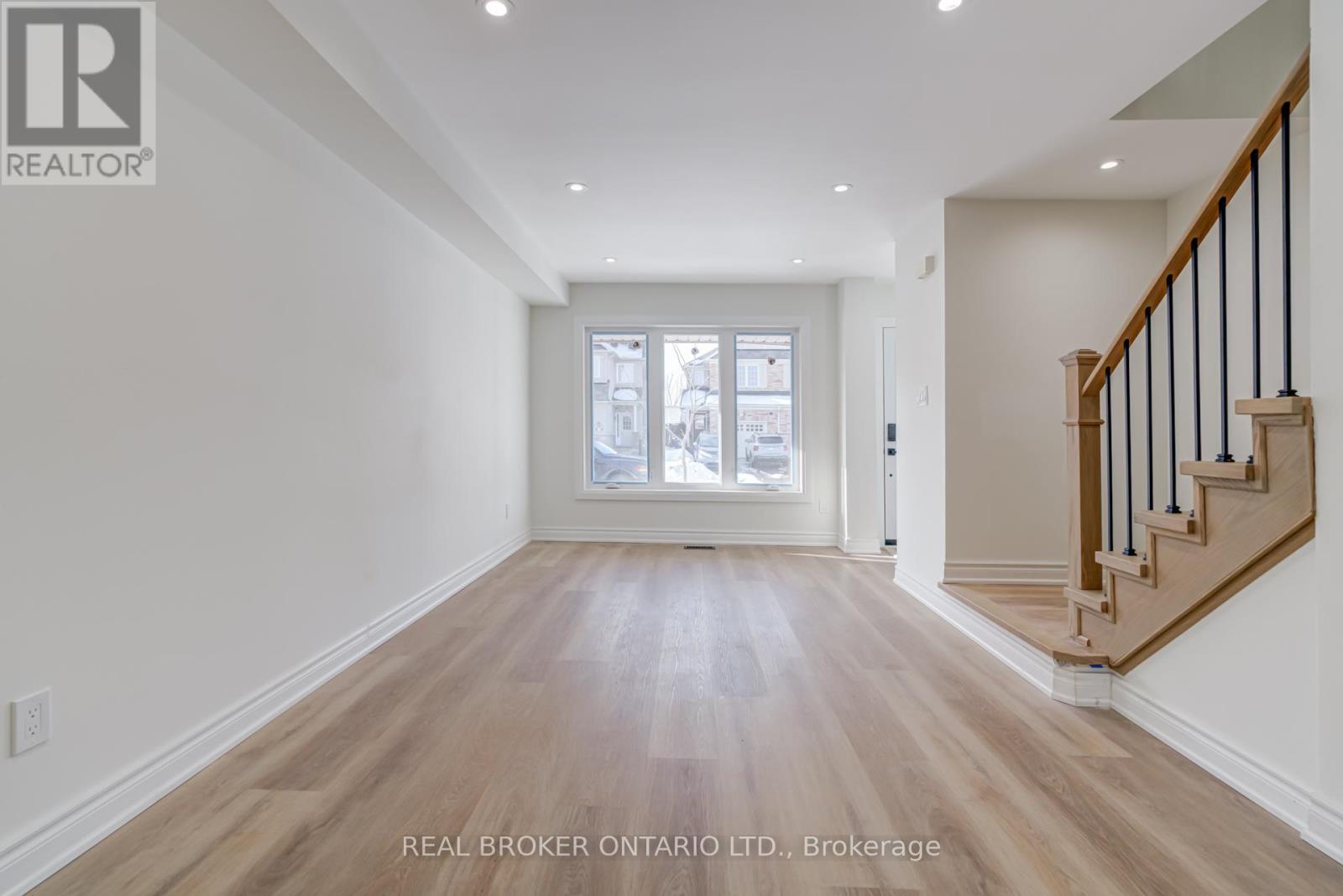 Upper - 75 Hummingbird Drive, Toronto, Ontario  M1X 1W6 - Photo 4 - E12687484