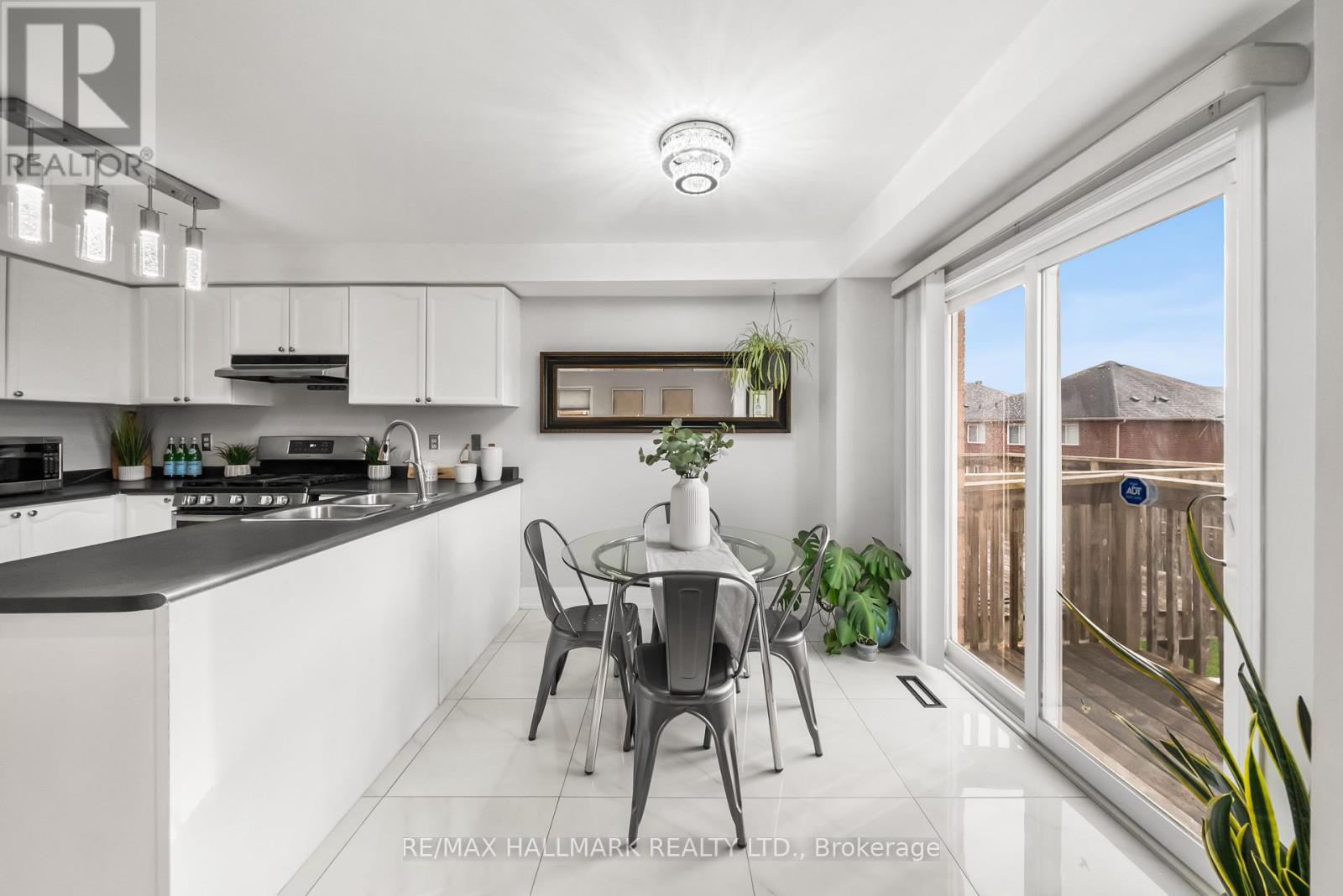 205 Bean Crescent, Ajax, Ontario  L1T 4K4 - Photo 18 - E12687508