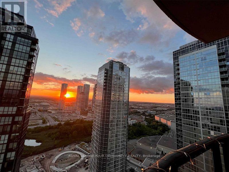 2805 - 2900 Highway 7 Road, Vaughan, Ontario  L4C 0G3 - Photo 13 - N12687384