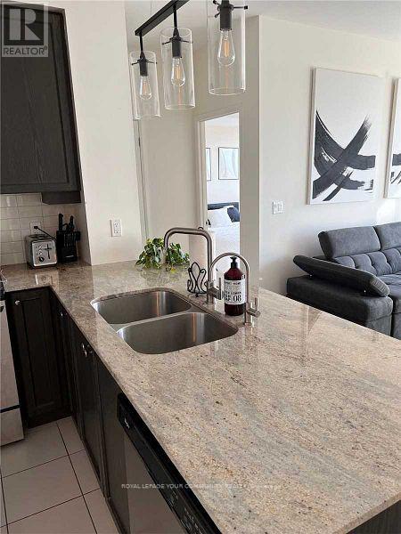 2805 - 2900 Highway 7 Road, Vaughan, Ontario  L4C 0G3 - Photo 4 - N12687384