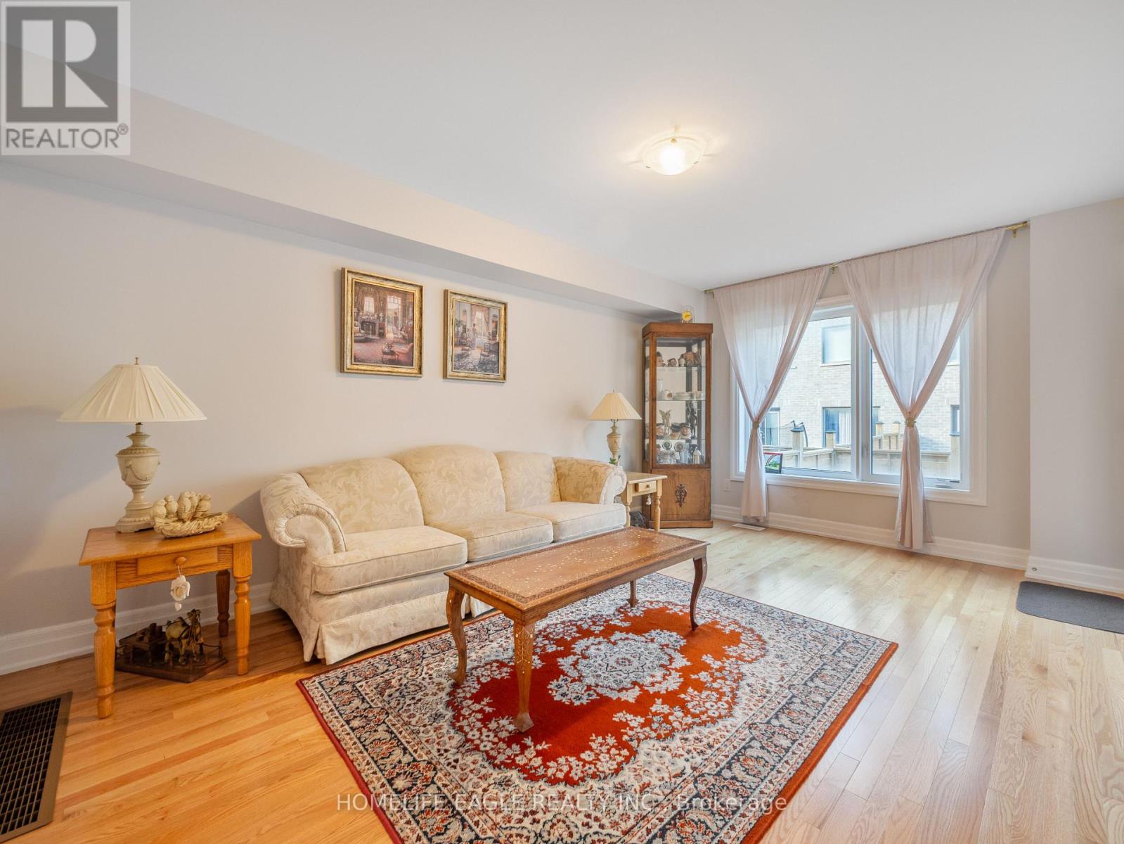 20 Vantage Loop, Newmarket, Ontario  L3X 0K6 - Photo 3 - N12687444