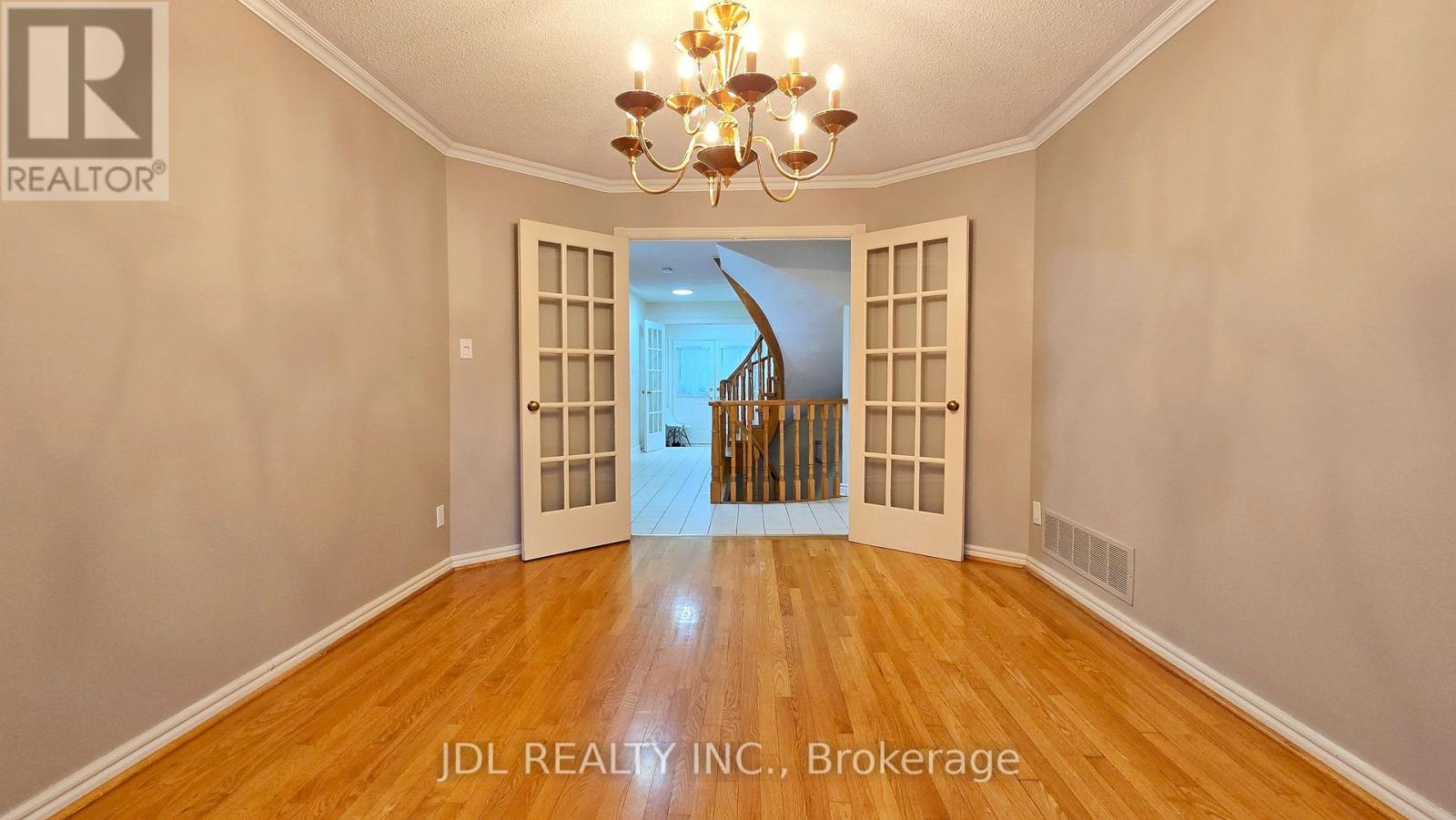 23 Barlow Road, Markham, Ontario  L3R 8A4 - Photo 10 - N12687448