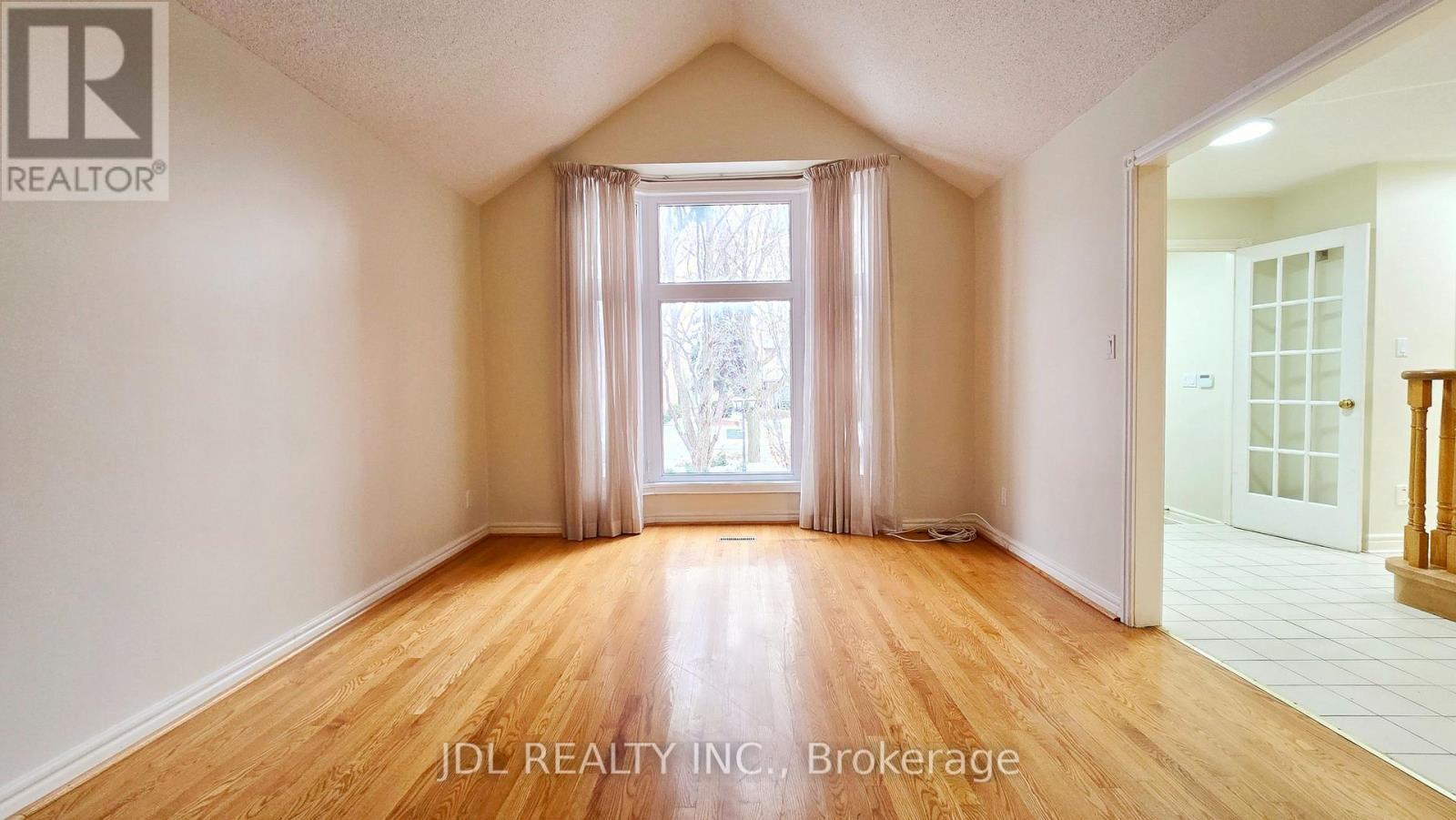 23 Barlow Road, Markham, Ontario  L3R 8A4 - Photo 7 - N12687448