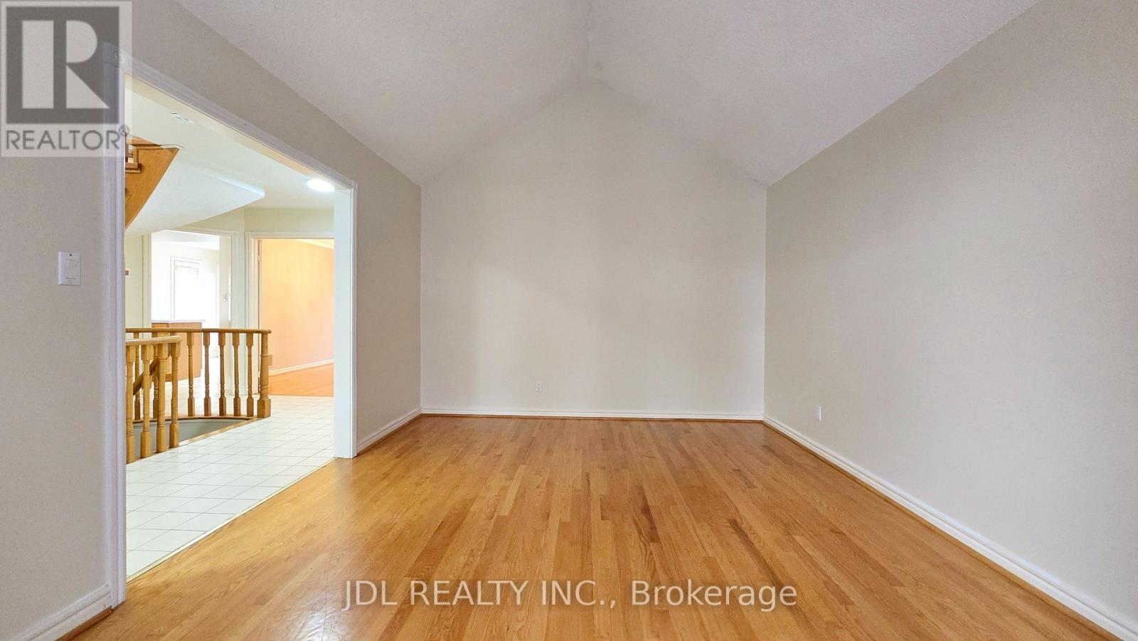 23 Barlow Road, Markham, Ontario  L3R 8A4 - Photo 8 - N12687448