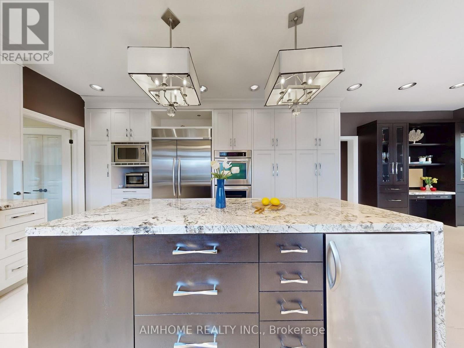 145 Renaissance Court, Vaughan, Ontario  L4J 7W4 - Photo 22 - N12687498