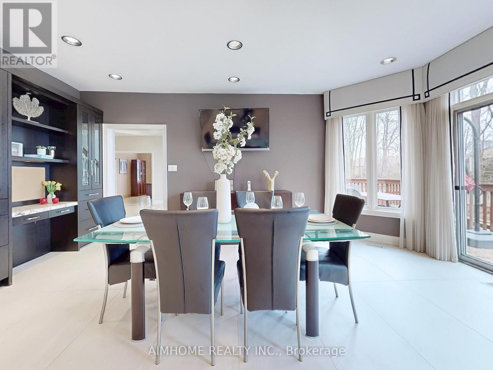 145 Renaissance Court, Vaughan, Ontario  L4J 7W4 - Photo 23 - N12687498