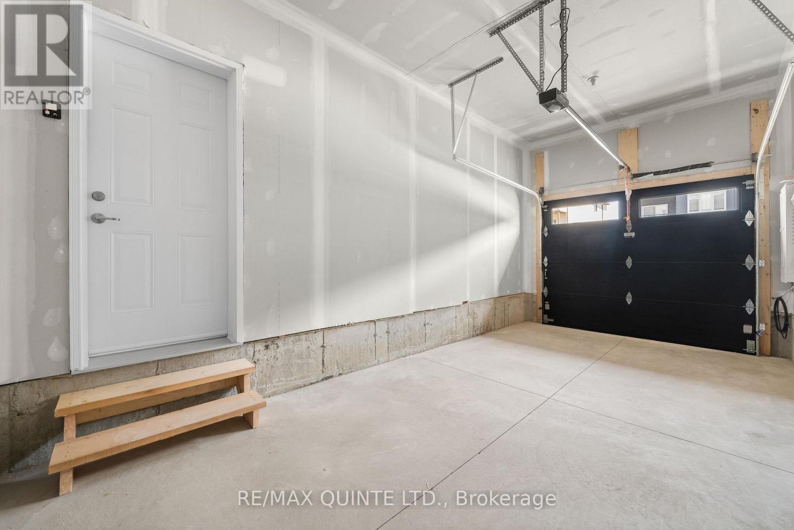 51 Evans Street, Prince Edward County, Ontario  K0K 2T0 - Photo 27 - X12320132