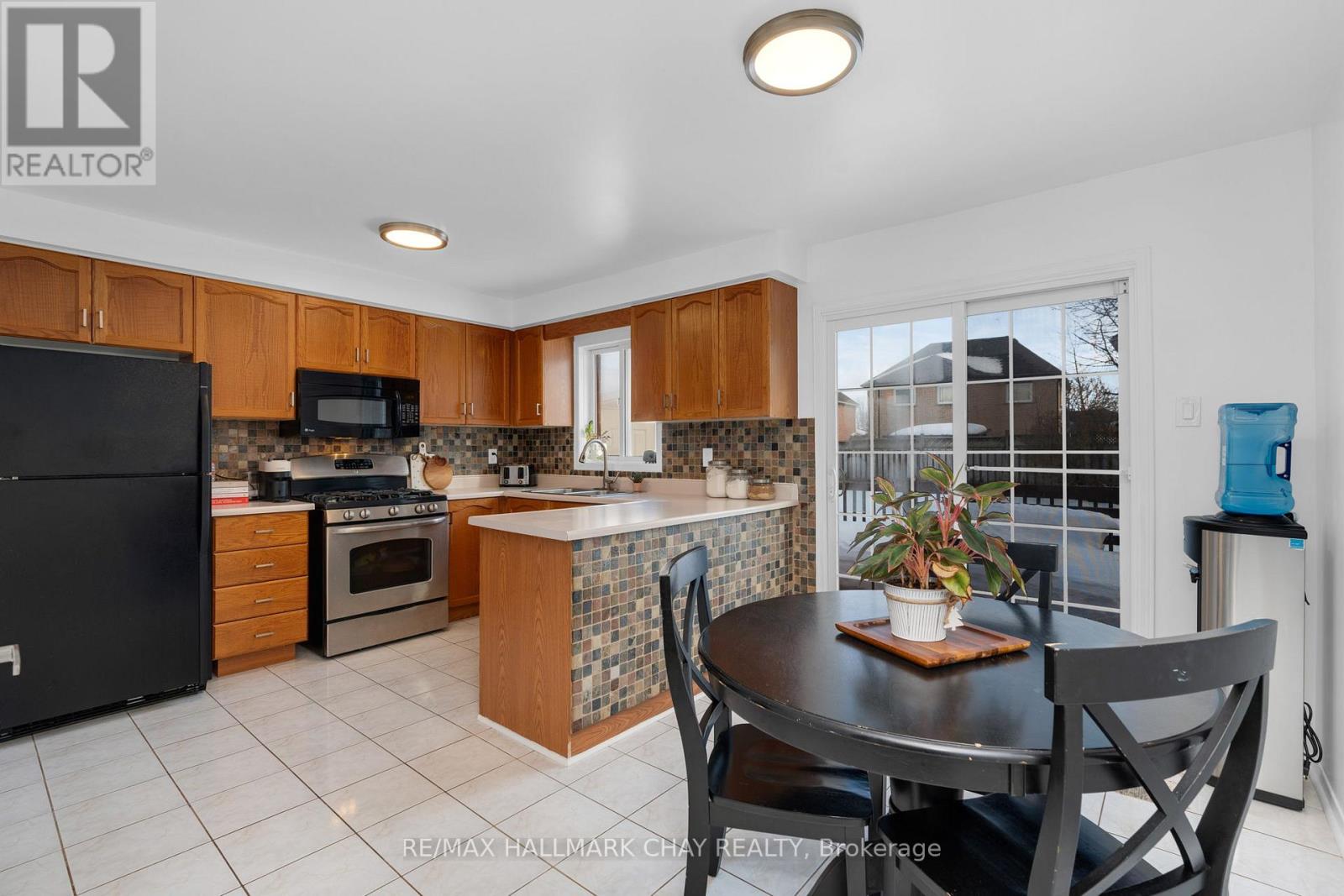 96 Brown Street, Barrie (Holly), Ontario  L4N 7V6 - Photo 15 - S12687470