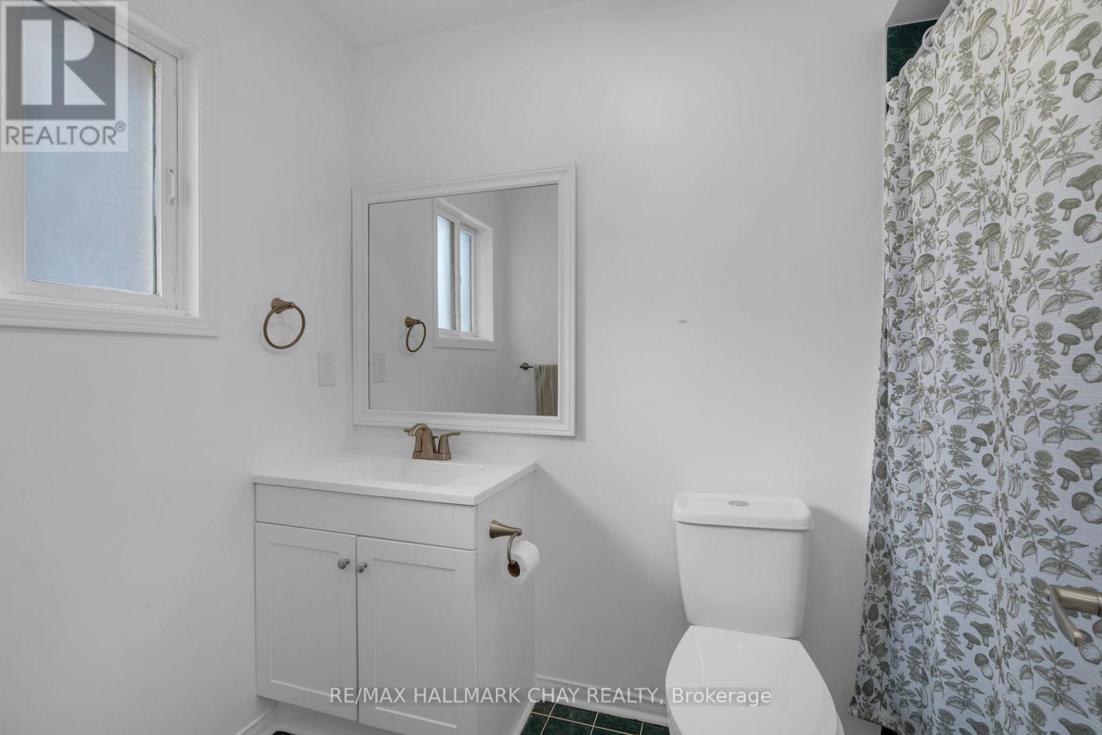 96 Brown Street, Barrie (Holly), Ontario  L4N 7V6 - Photo 23 - S12687470