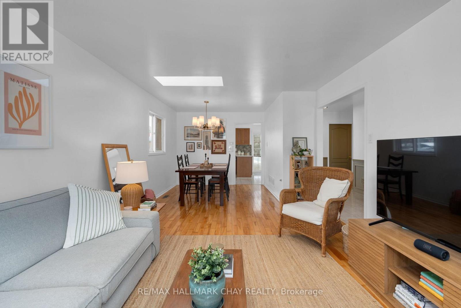 96 Brown Street, Barrie (Holly), Ontario  L4N 7V6 - Photo 9 - S12687470