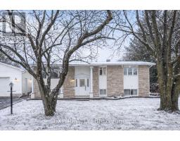 2 CASTLEBEAU STREET, Russell, Ontario