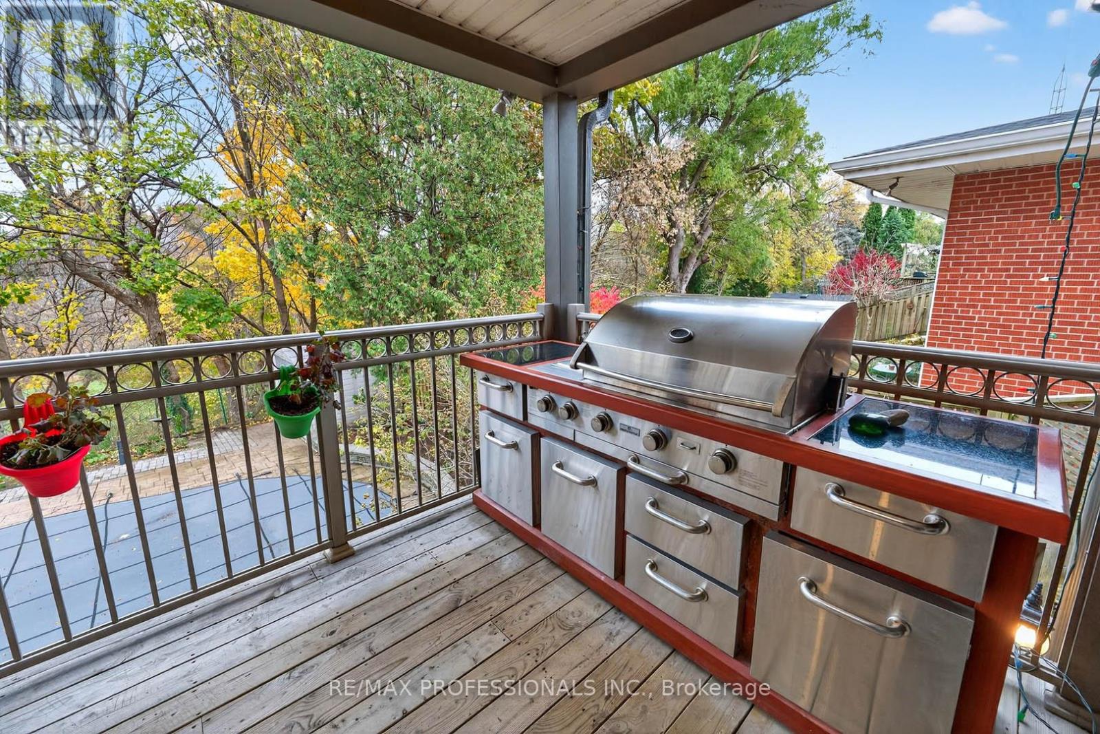 1670 Lincolnshire Boulevard, Mississauga, Ontario  L5E 2S7 - Photo 38 - W12687400