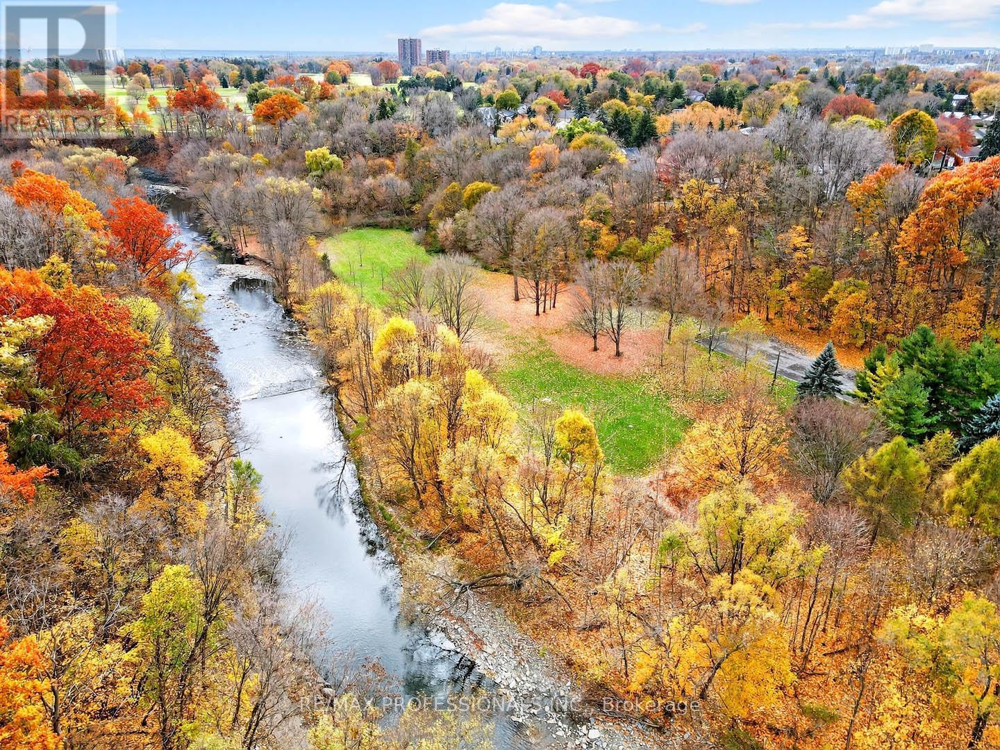 1670 Lincolnshire Boulevard, Mississauga, Ontario  L5E 2S7 - Photo 45 - W12687400