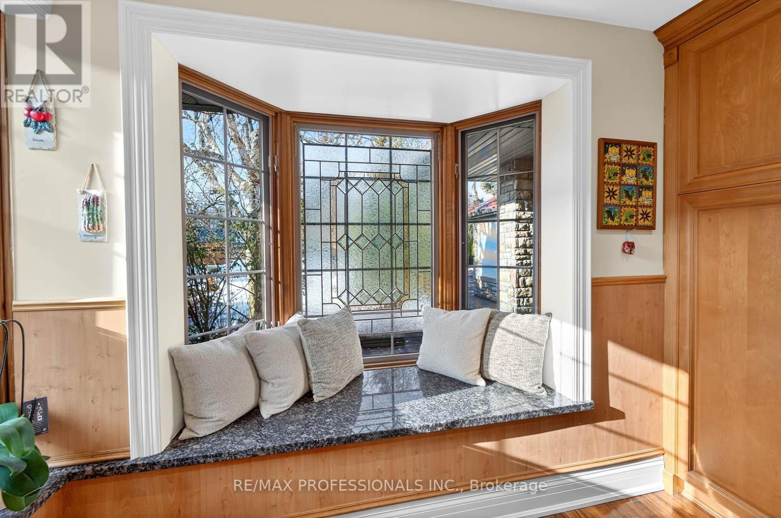 1670 Lincolnshire Boulevard, Mississauga, Ontario  L5E 2S7 - Photo 8 - W12687400