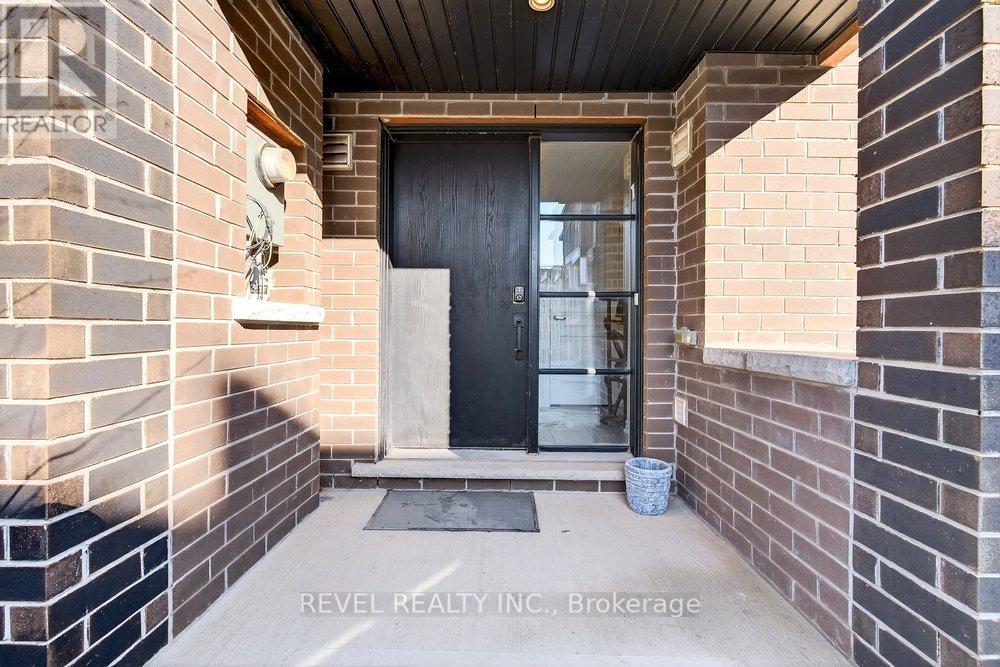 3053 Blacktusk Common, Oakville, Ontario  L6H 0R9 - Photo 2 - W12687404
