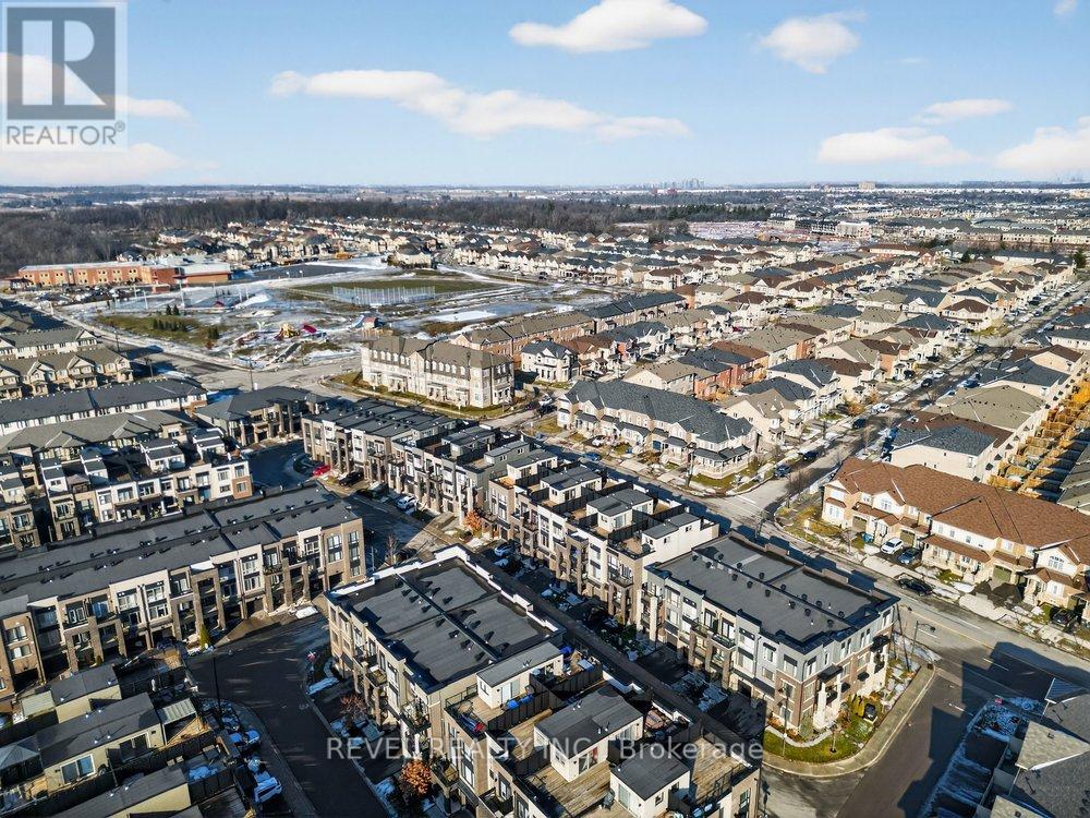 3053 Blacktusk Common, Oakville, Ontario  L6H 0R9 - Photo 47 - W12687404