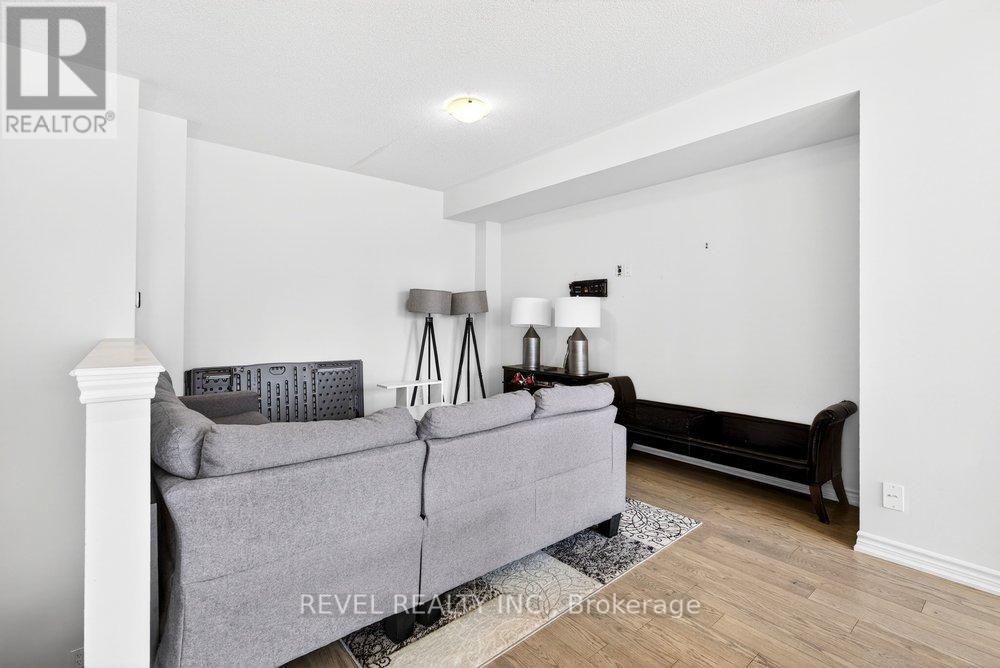 3053 Blacktusk Common, Oakville, Ontario  L6H 0R9 - Photo 6 - W12687404