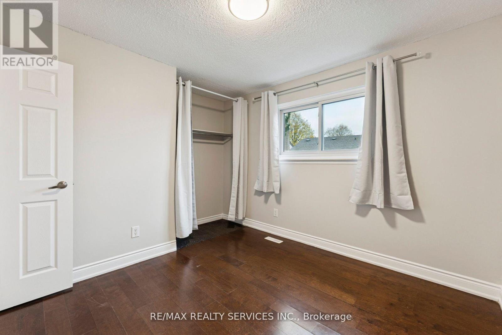 21 Majestic Crescent, Brampton, Ontario  L6S 3N1 - Photo 29 - W12687430