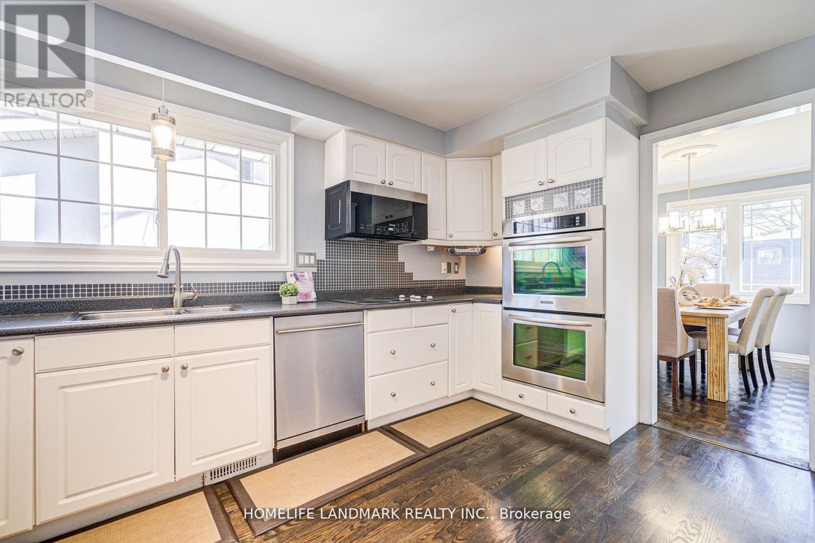 2165 Dunedin Road, Oakville, Ontario  L6J 5V2 - Photo 16 - W12687436