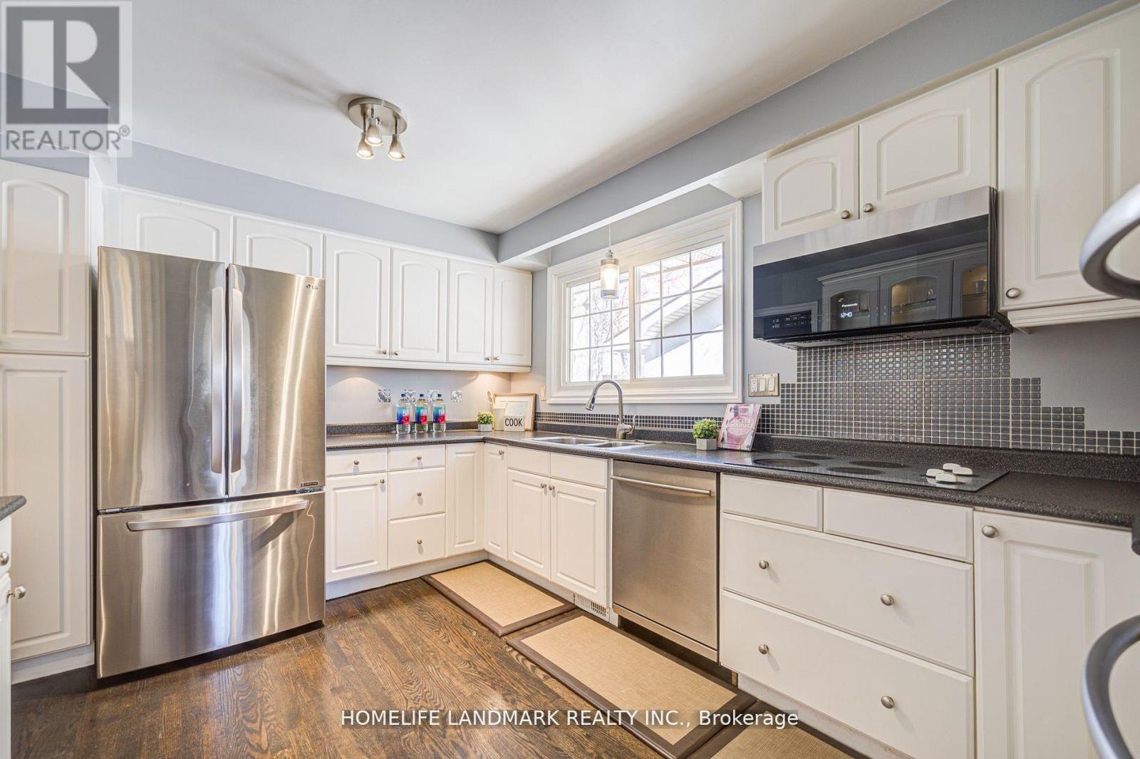 2165 Dunedin Road, Oakville, Ontario  L6J 5V2 - Photo 18 - W12687436