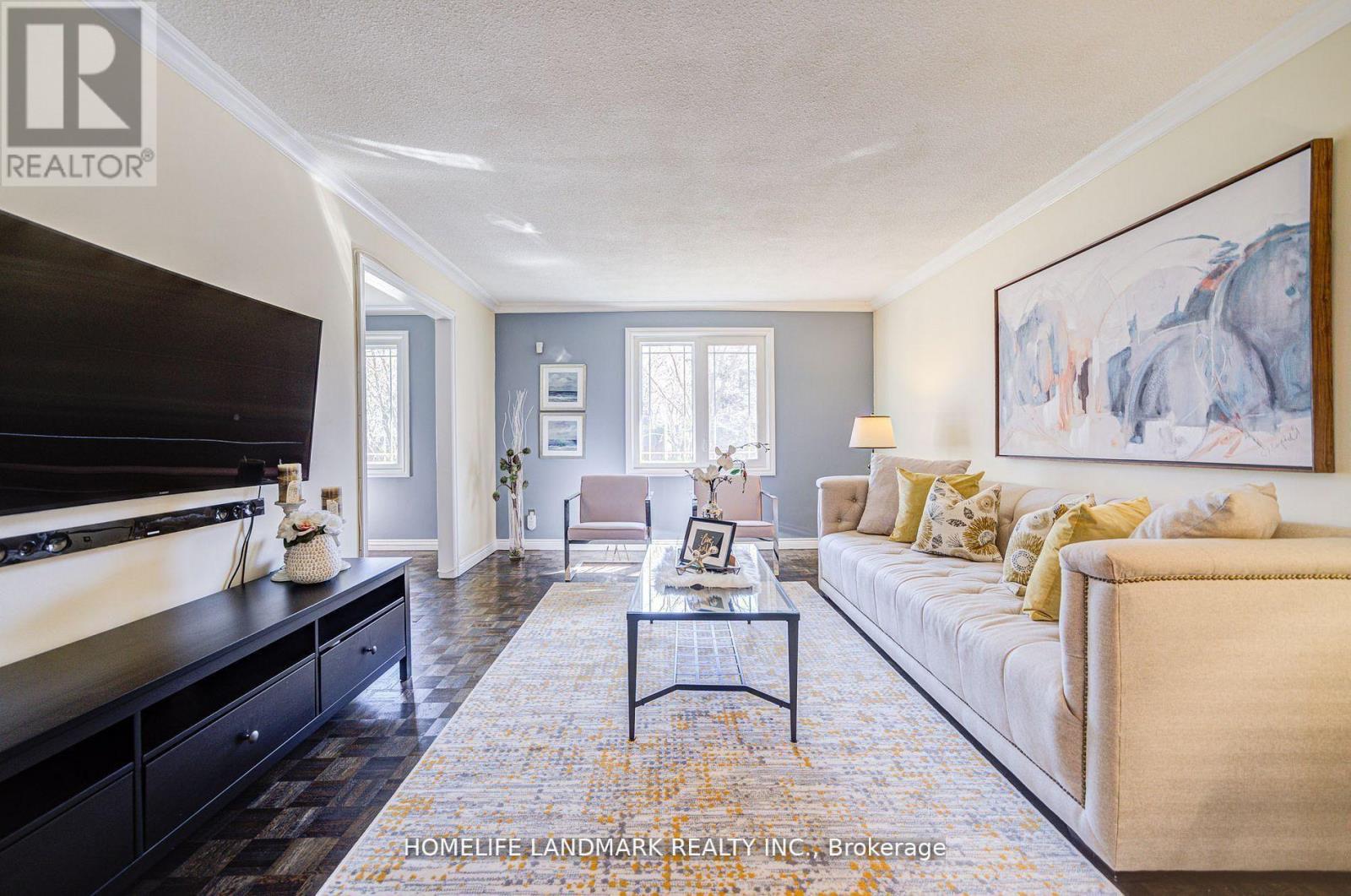 2165 Dunedin Road, Oakville, Ontario  L6J 5V2 - Photo 9 - W12687436