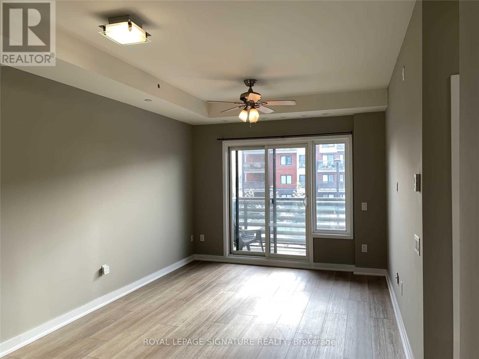 216 - 5035 Harvard Road, Mississauga, Ontario  L5M 0W5 - Photo 3 - W12687438