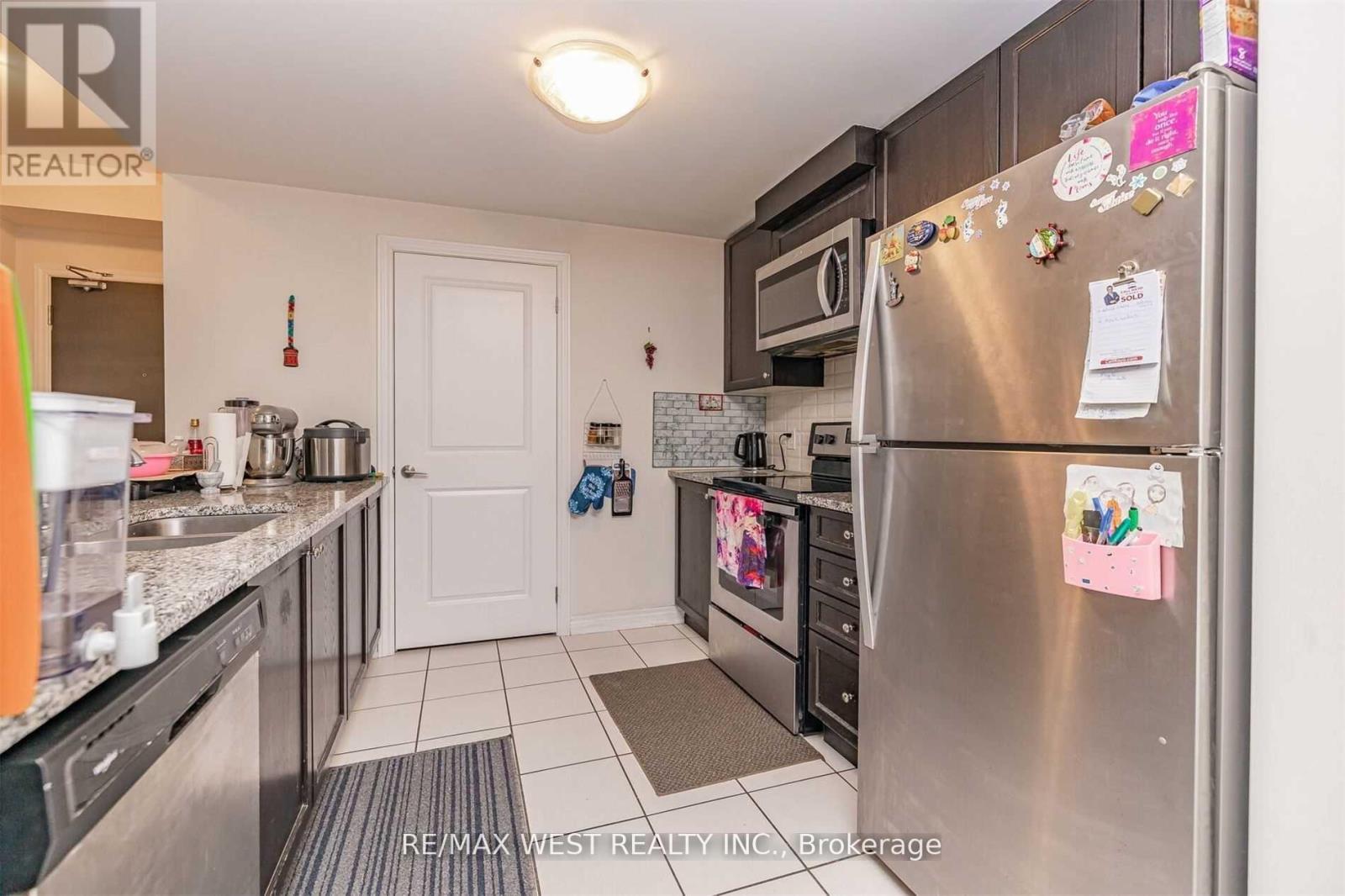 102 - 2393 Bronte Road, Oakville, Ontario  L6M 4J2 - Photo 15 - W12687450