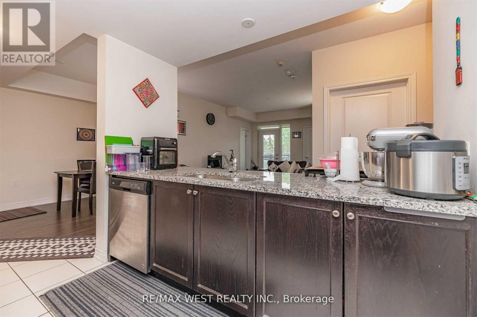 102 - 2393 Bronte Road, Oakville, Ontario  L6M 4J2 - Photo 16 - W12687450