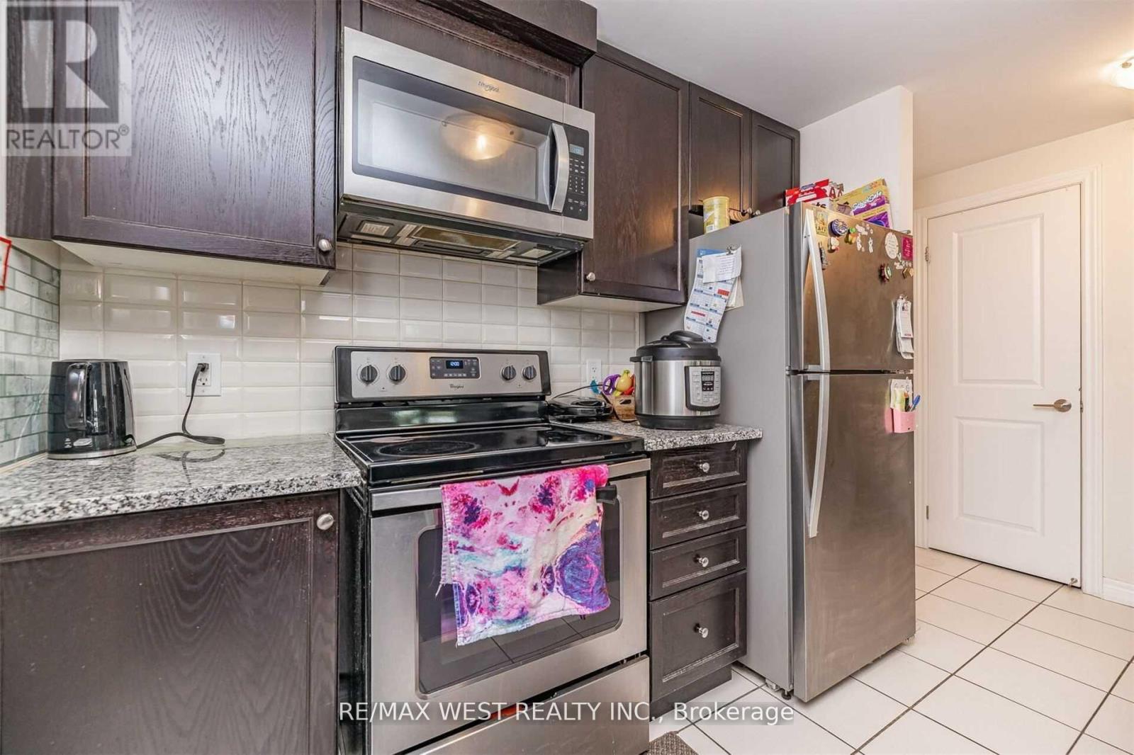 102 - 2393 Bronte Road, Oakville, Ontario  L6M 4J2 - Photo 17 - W12687450