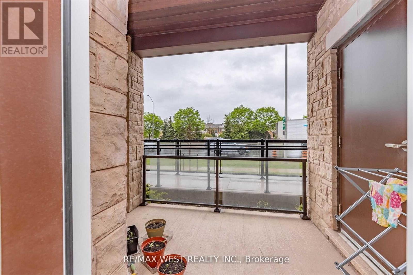 102 - 2393 Bronte Road, Oakville, Ontario  L6M 4J2 - Photo 33 - W12687450