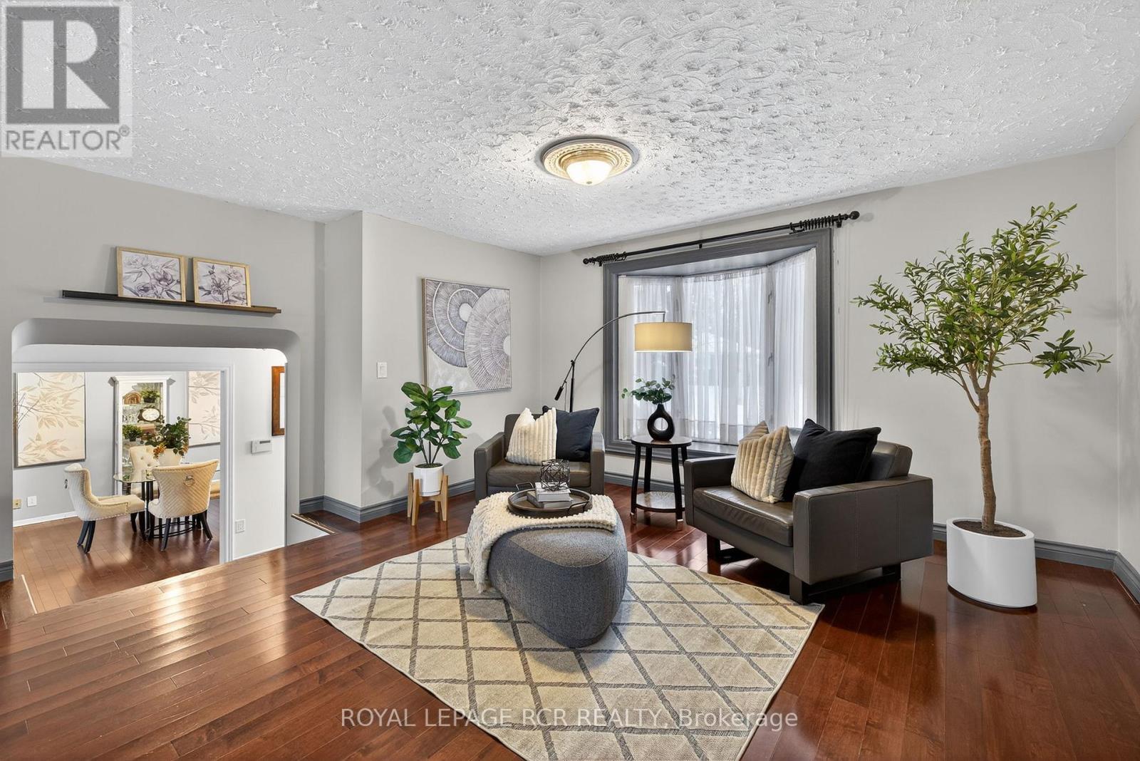 11 Hilltop Drive, Caledon, Ontario  L7C 1K7 - Photo 11 - W12687504