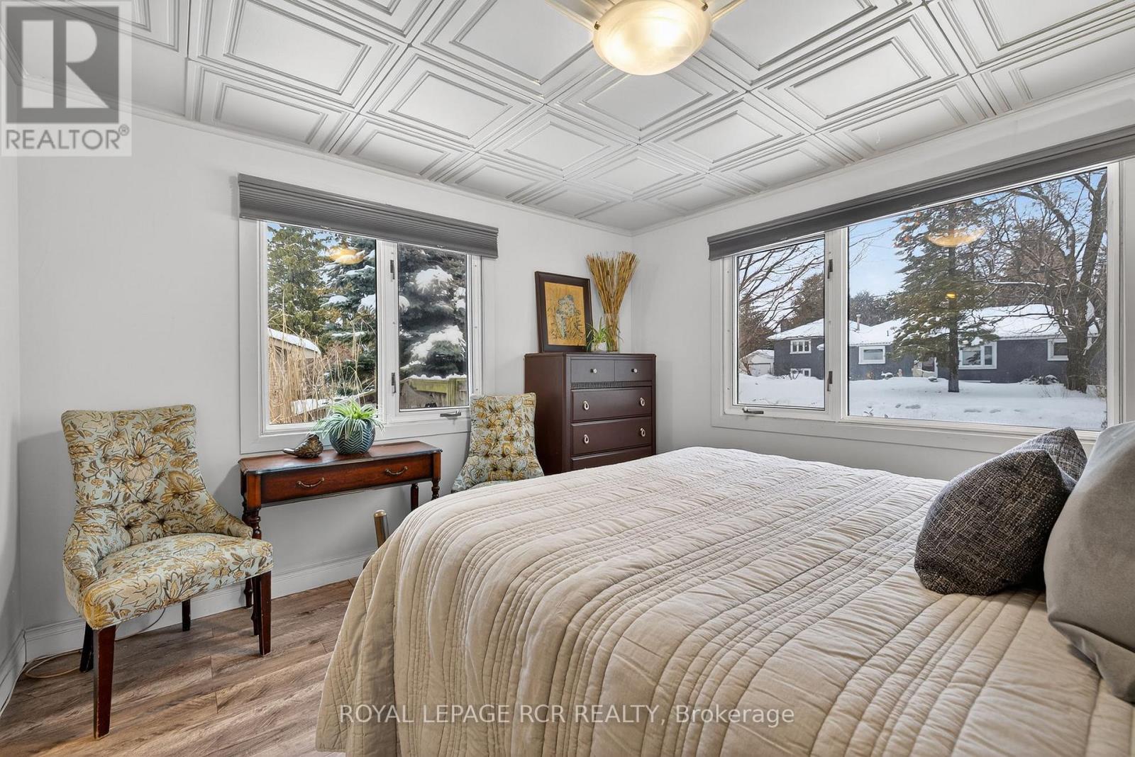 11 Hilltop Drive, Caledon, Ontario  L7C 1K7 - Photo 23 - W12687504