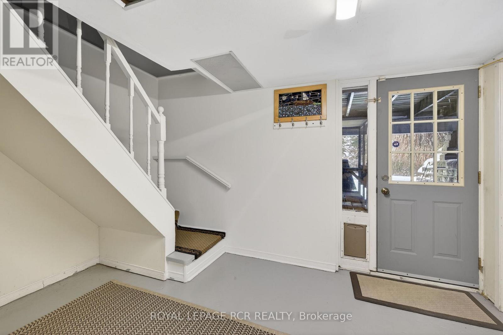 11 Hilltop Drive, Caledon, Ontario  L7C 1K7 - Photo 26 - W12687504