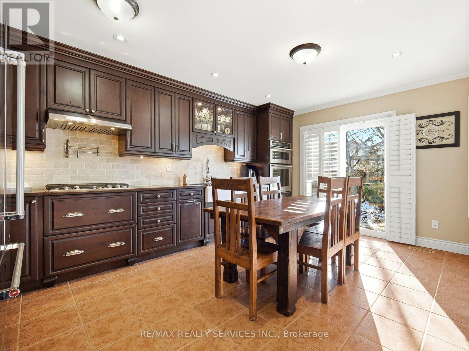 1131 Zimmerman Crescent, Milton, Ontario  L9T 5T2 - Photo 11 - W12687506