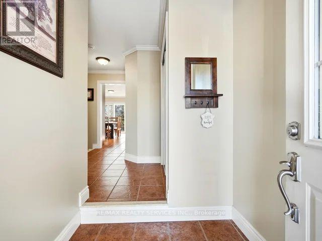 1131 Zimmerman Crescent, Milton, Ontario  L9T 5T2 - Photo 5 - W12687506