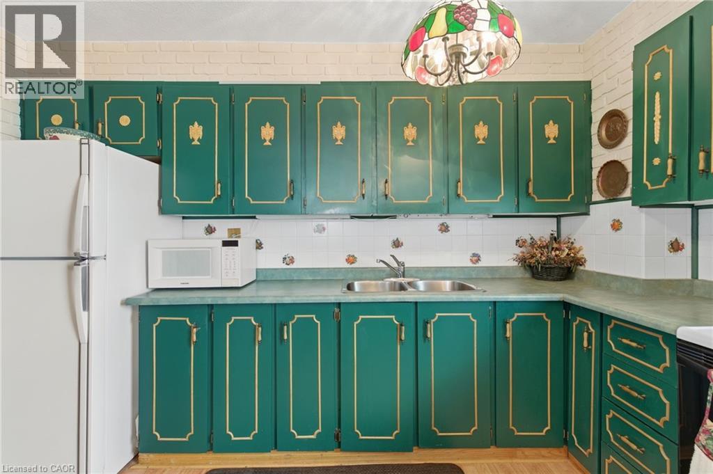 301 Frances Avenue Unit# 1503, Stoney Creek, Ontario  L8E 3W6 - Photo 6 - 40785906