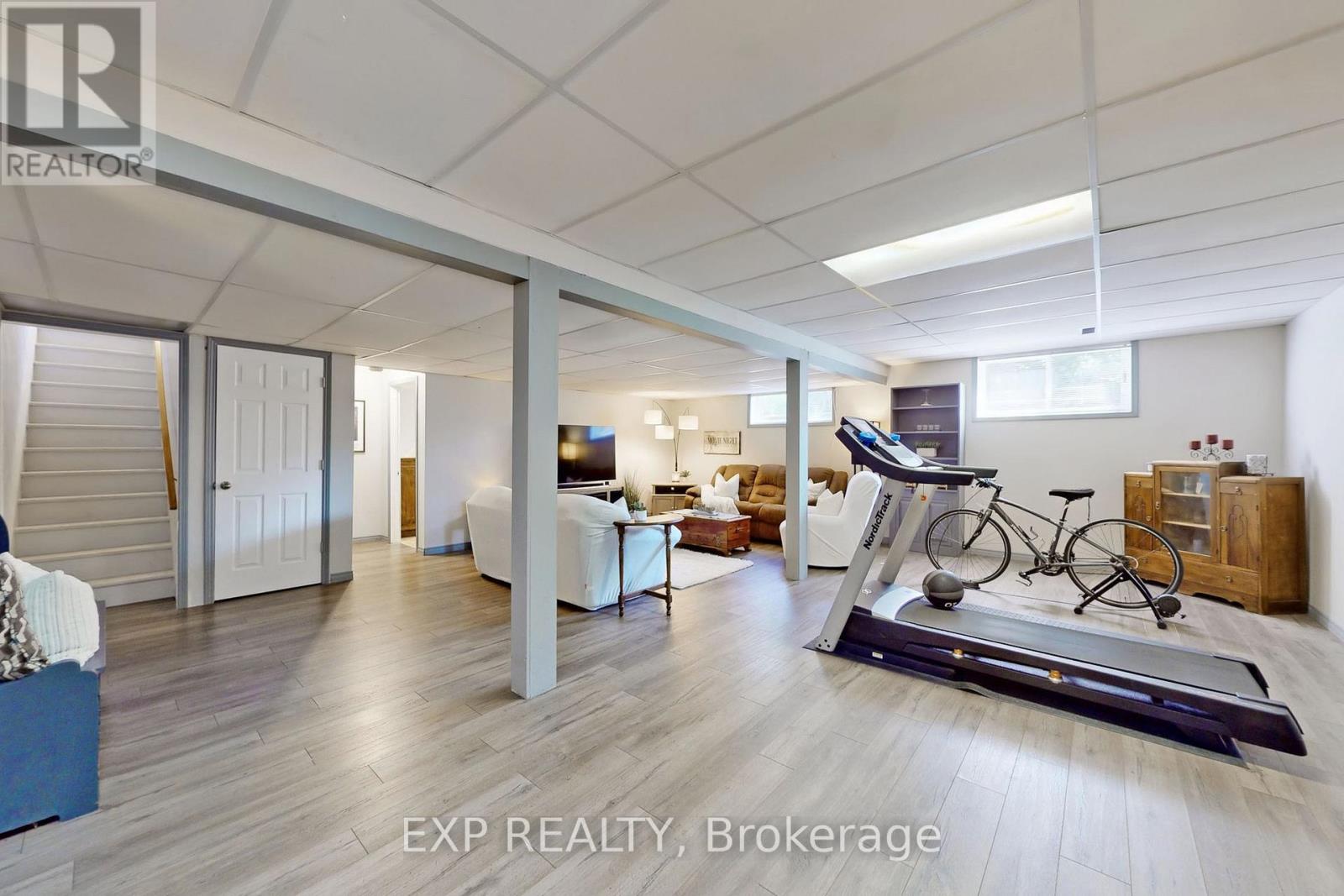 121 Queen Street, Kawartha Lakes, Ontario  K0M 1N0 - Photo 35 - X12687428