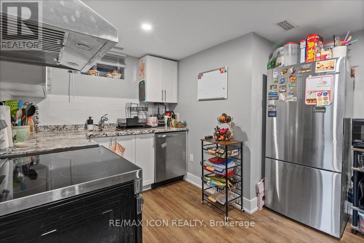 50 Grove Crescent, Brantford, Ontario  N3R 4Y6 - Photo 10 - X12687434