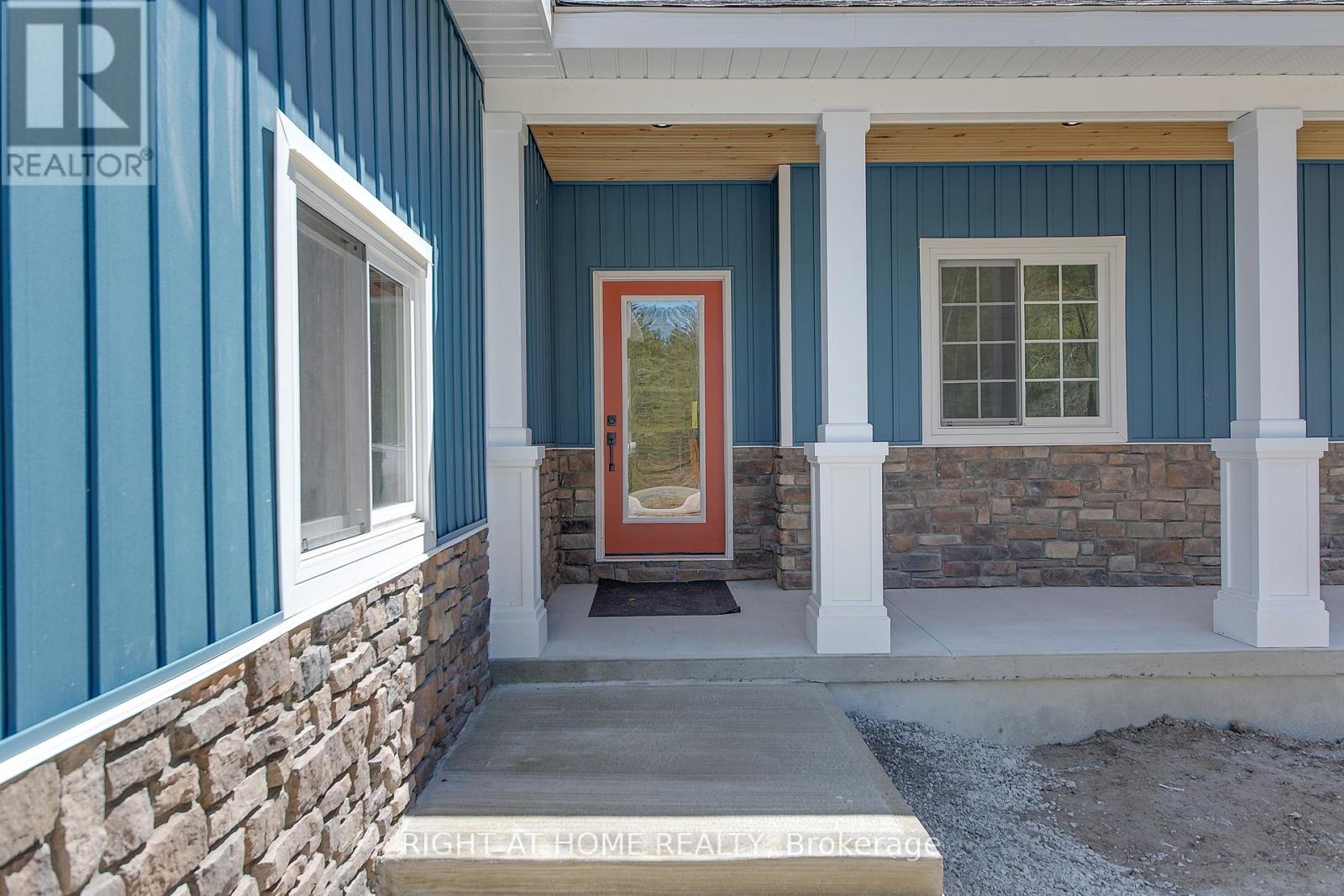 26 Mcleish Drive, Kawartha Lakes (Dalton), Ontario  L0K 1W0 - Photo 2 - X12687466