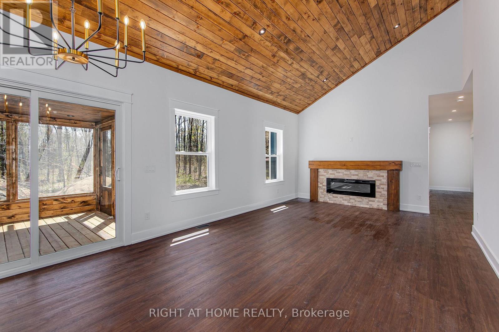 26 Mcleish Drive, Kawartha Lakes (Dalton), Ontario  L0K 1W0 - Photo 7 - X12687466