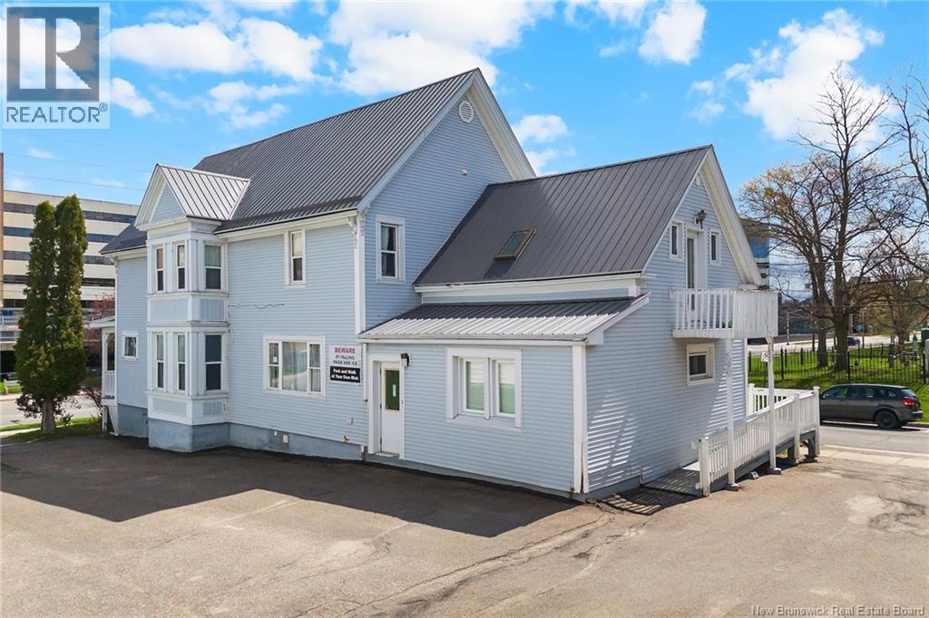 440 Brunswick Street, Fredericton, New Brunswick  E3B 1H3 - Photo 4 - NB132008