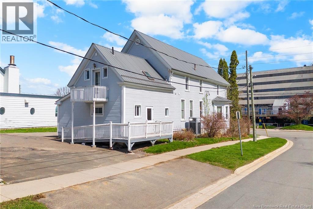 440 Brunswick Street, Fredericton, New Brunswick  E3B 1H3 - Photo 5 - NB132008