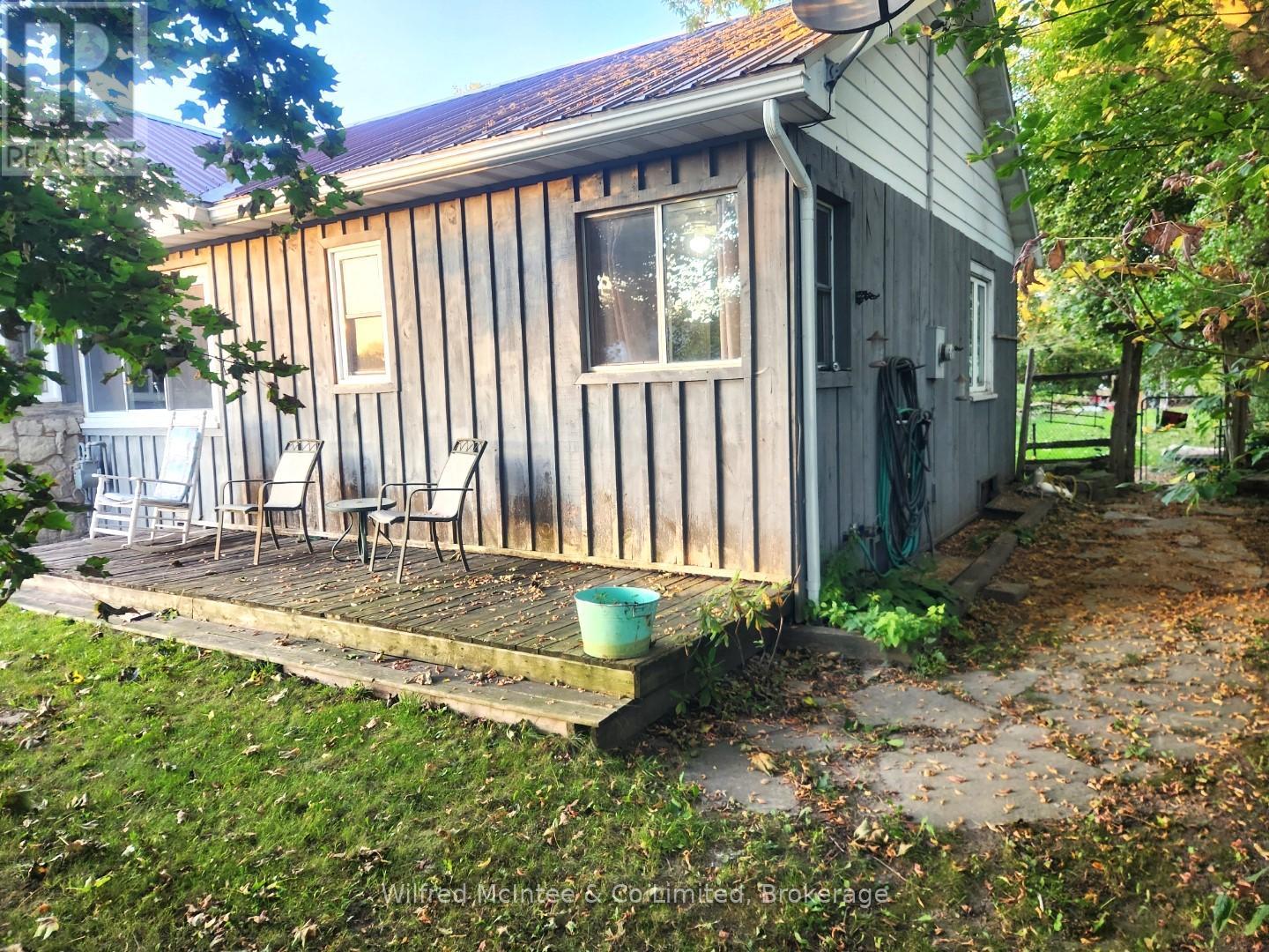 370 Foster Street, Wellington North, Ontario  N0G 2L1 - Photo 36 - X12415641