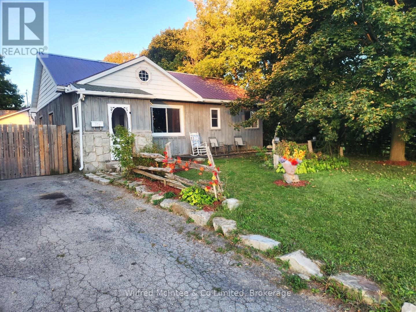 370 Foster Street, Wellington North, Ontario  N0G 2L1 - Photo 35 - X12415641