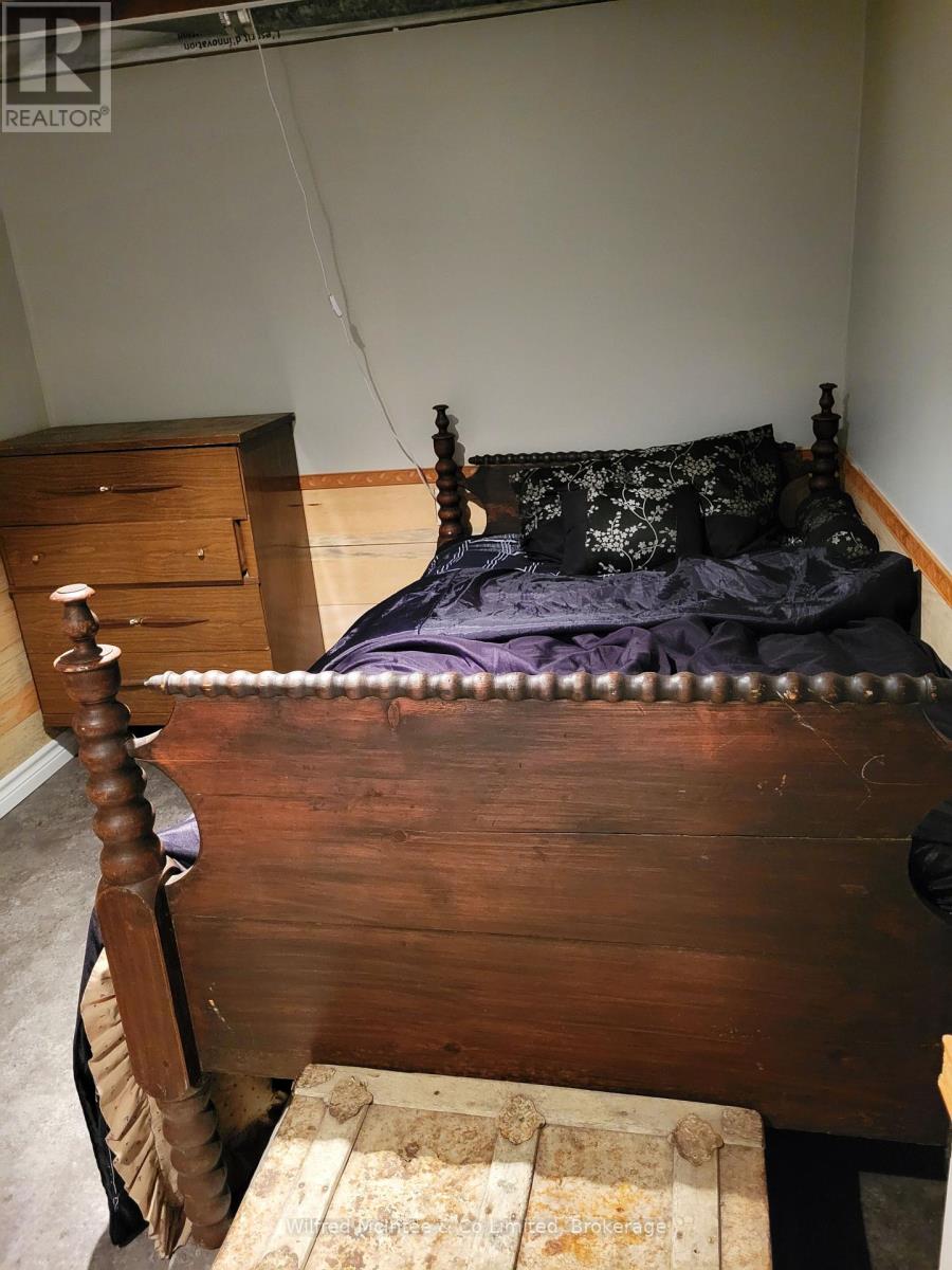 370 Foster Street, Wellington North, Ontario  N0G 2L1 - Photo 23 - X12415641